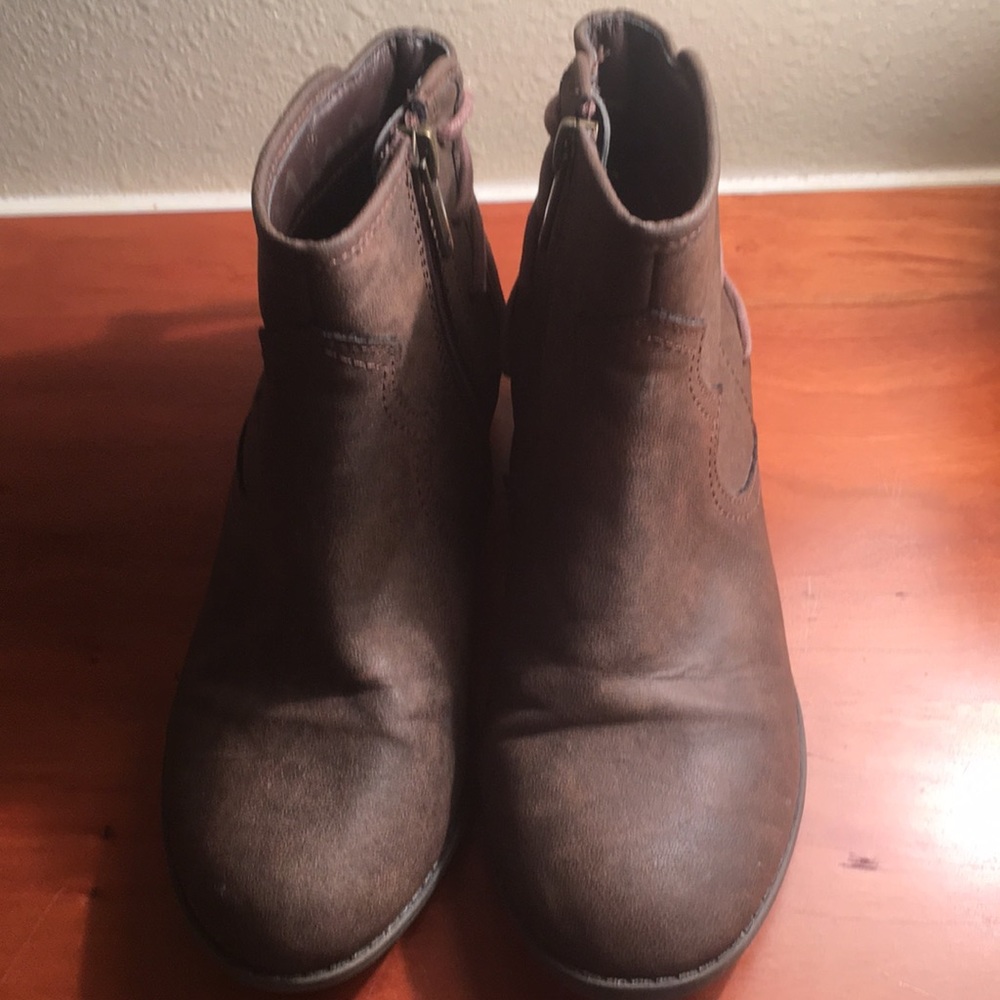 Nina Brown Zip-up Ankle Booties